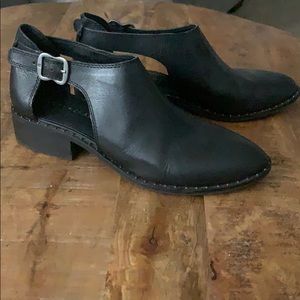 Lucky Brand Black Leather Cut Out Buckled Booties